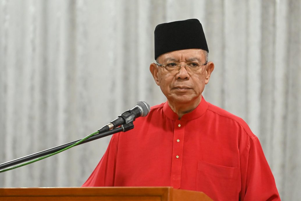 全:已签发/赛富丁促请党主席慕尤丁“站出来说明”女婿下落。