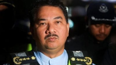 陆交局向狮城司机开3910罚单 当场缴付罚款奏效