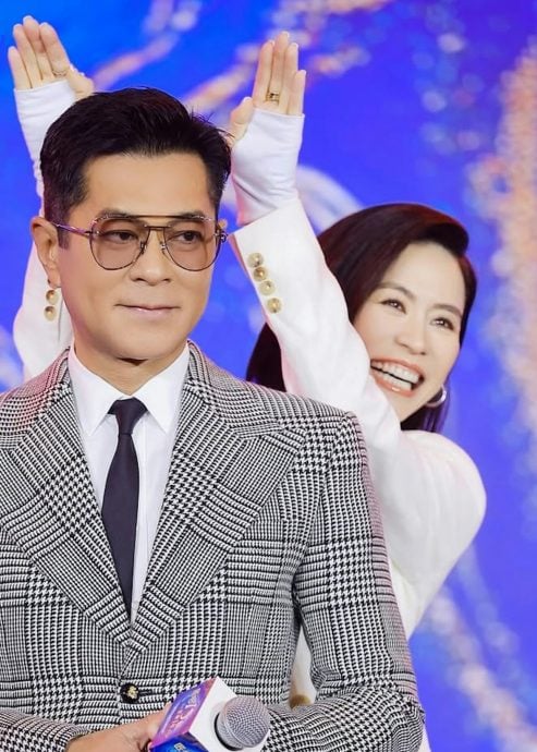 冷酷形象被宣萱融化 古天乐童真爆发扮松鼠