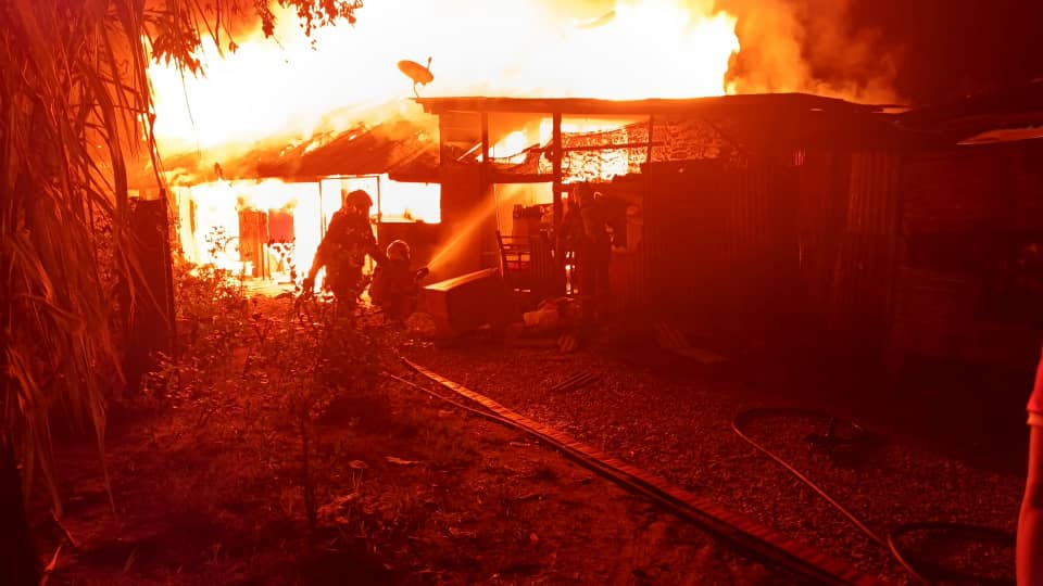 午夜火魔肆虐 安顺6民宅烧毁 无人伤亡