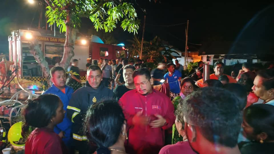 午夜火魔肆虐 安顺6民宅烧毁 无人伤亡