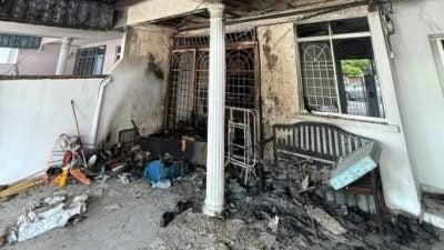 单亲妈妈家两度遭纵火 一家六口险葬身火海