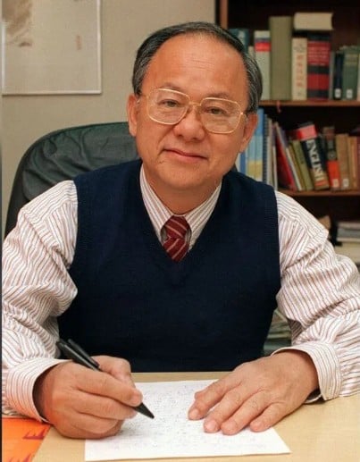 **即时国际**全国:生前曾多次与李光耀的“较量” 狮城前工人党强人邓亮洪逝世