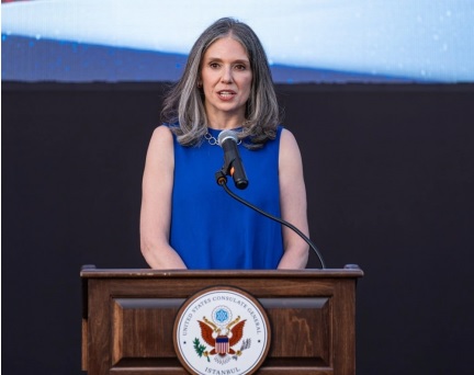 **即时国际**港澳办转载港媒文章:约见美驻港领事是警告乱港势力