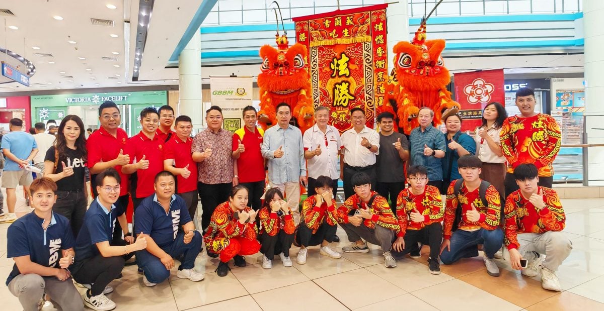 双头之一(大都会)巴生滨海吴氏宗亲会与班达马兰天法宫联办捐血活动