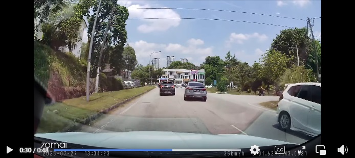 司机危险驾驶，公众报案促警查办