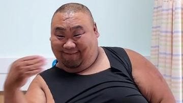 吃播网红动缩胃手术减重 坦言不切恐仅剩3年寿命