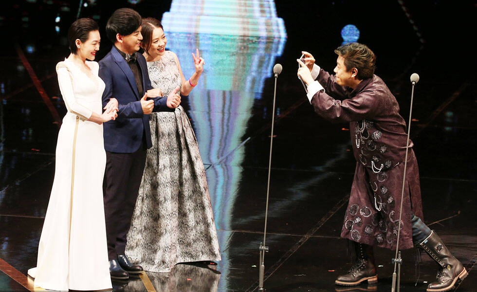 合体小S任金钟颁奖嘉宾 蔡康永:陪在她旁边较放心