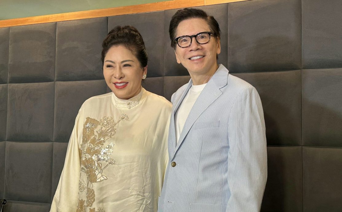 向太爆气拍桌回应欠债风波 向华强怒斥:子虚乌有