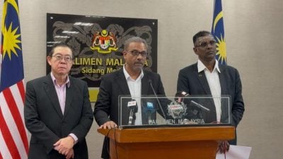 蓝卡巴星：教师鞭打学生被控 忧成先例吁重审查