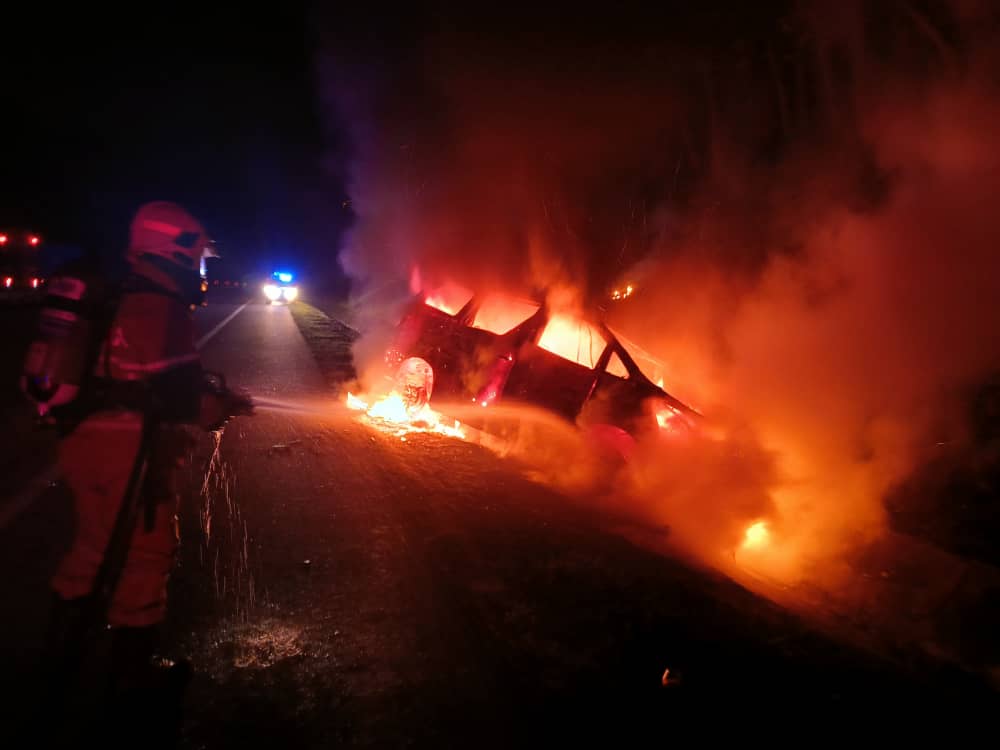 地摩打巴2宗火烧车 幸无人伤亡