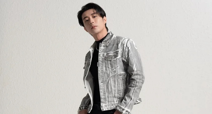 坤达出国10天后返台 警方:入境即往机场拘提