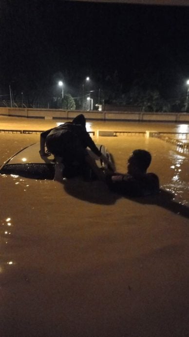 多地大雨倾盆而下 拉律峇登司南马县大水灾