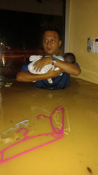 多地大雨倾盆而下 拉律峇登司南马县大水灾