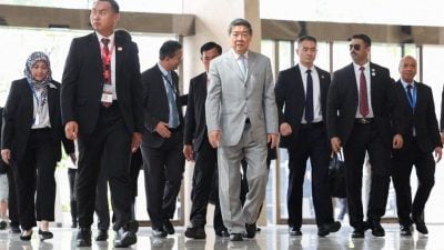 在隆第五轮贸谈前先出招   美启动对华“301调查”