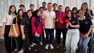 15人STPM考获满分   沈志强颁发每人200