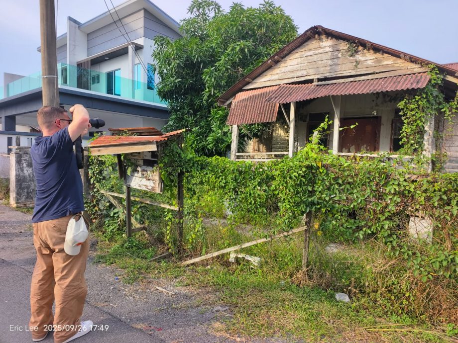 大都会-英马学者携手考察适耕庄新村