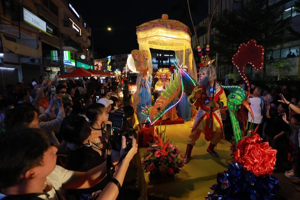 大都会-(主文)慈惠堂中秋花车游行文化节义卖夜/8图