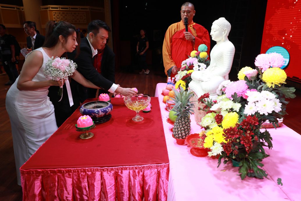 大都会/封面主文/天后宫暌违6年 再办集体佛化婚姻注册/11图