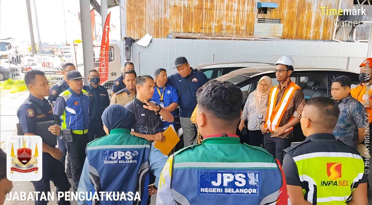 大都会//封面副文/巴生市厅联合取缔，开12张罚单给7家违例工厂