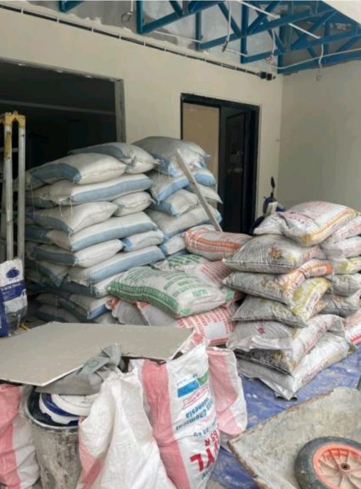 大都会封面副/疑新邻居装修排屋当货仓 不明货源传恶臭味   