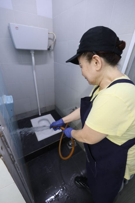 大都会/封面/走访食肆厕所卫生