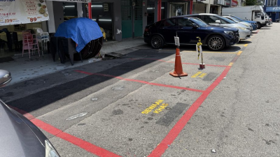 安邦强制修车店租停车位 部分商家拒租 直呼不合理