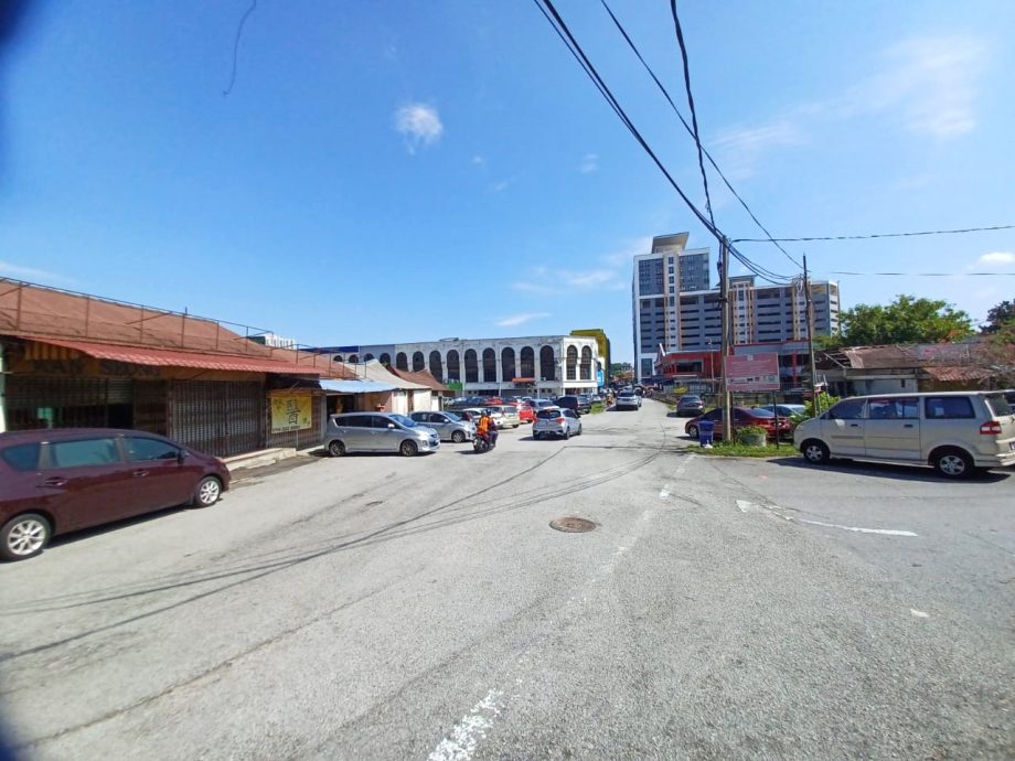 大都会/张睷洋，加影巴刹河边附近小贩中心地段建议规划为公园保留地