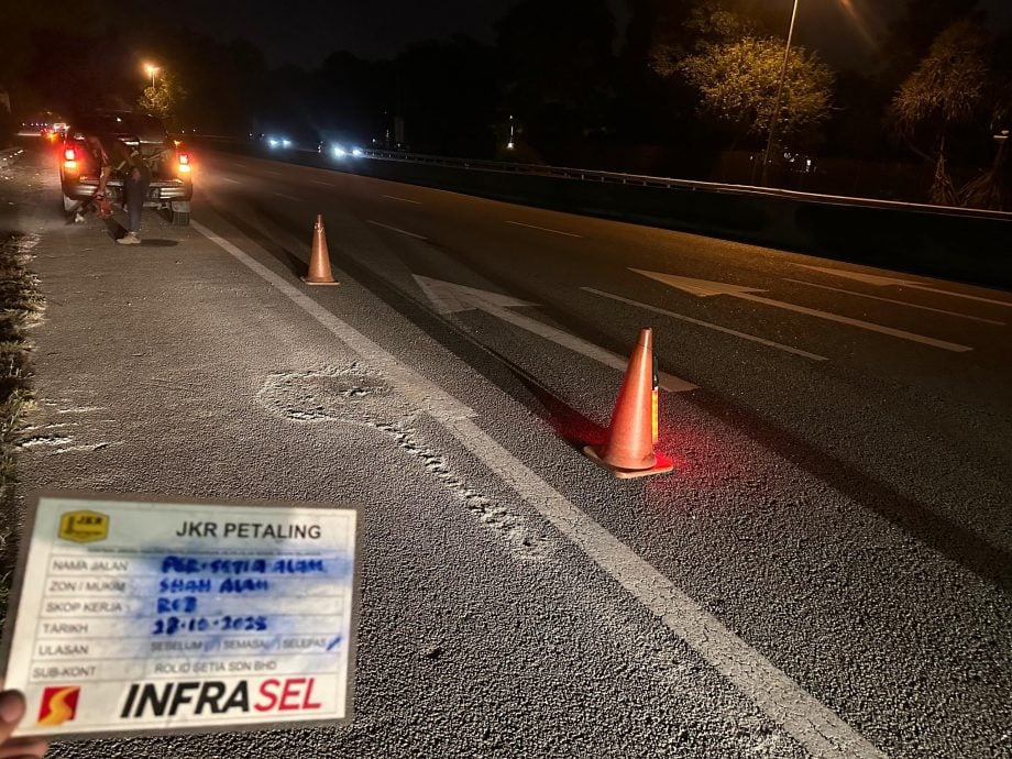 大都会/萧欢延促石灰搅拌罗里应有公德心