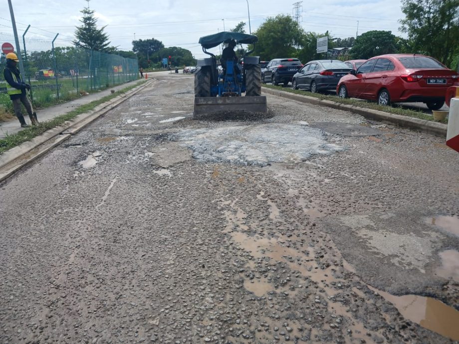 大都会/蔡亚伦德利马4路重铺