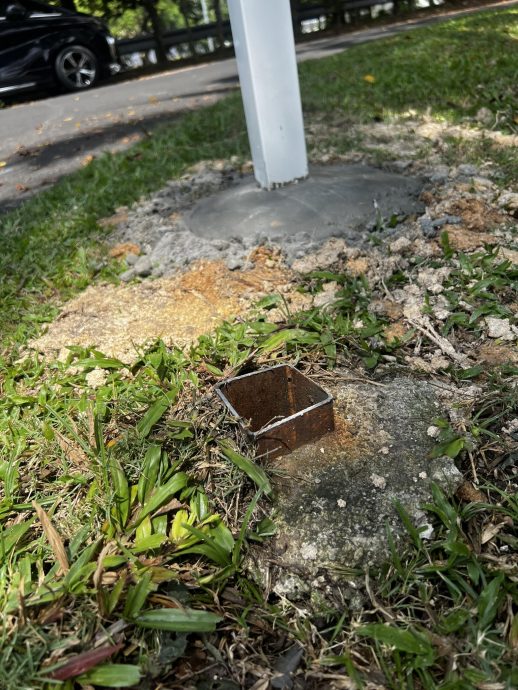 大都会//跟进邓章钦指责mbsj更换没有损坏的路牌