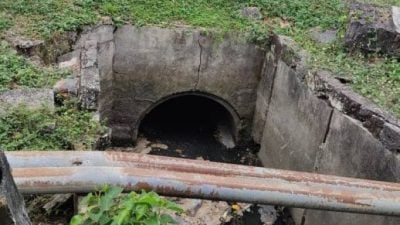 甘榜拉惹乌达大红花路   翼墙毁坏获市厅抢修