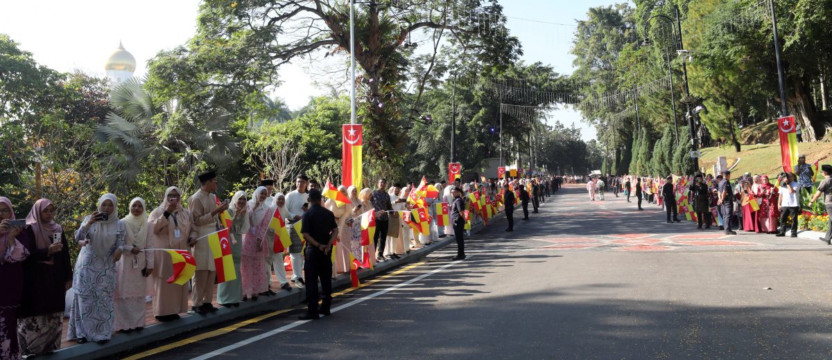 大都会/雪州王储大婚，超过2000子民送祝福！