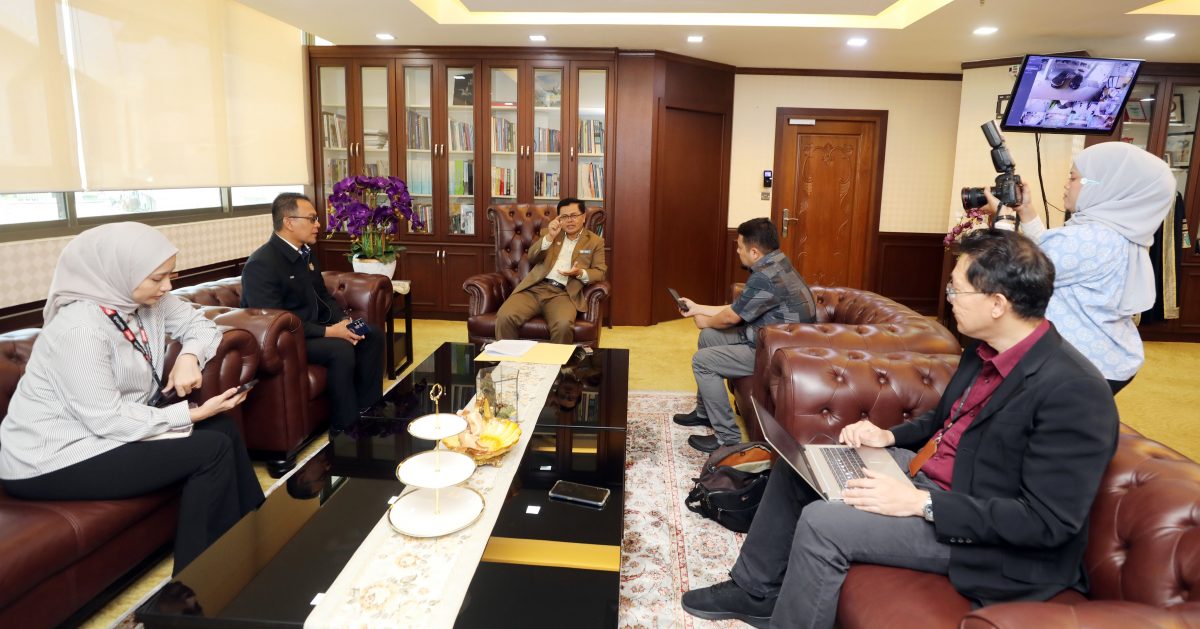 大都会/预编配10日广告/专访沙亚南市长莫哈末弗兹