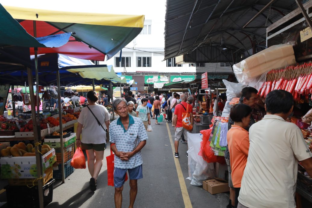 大都会(版2头)/游佳豪派月饼及巴刹摊格费调涨课题