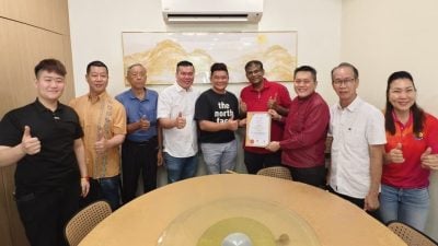 捍卫华小礼堂宴会不禁酒 甘纳巴迪劳:少当“道德警察”