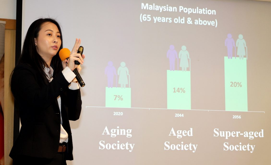 大都会/ME04头/社区空巢老人增加 照护服务需求增长 