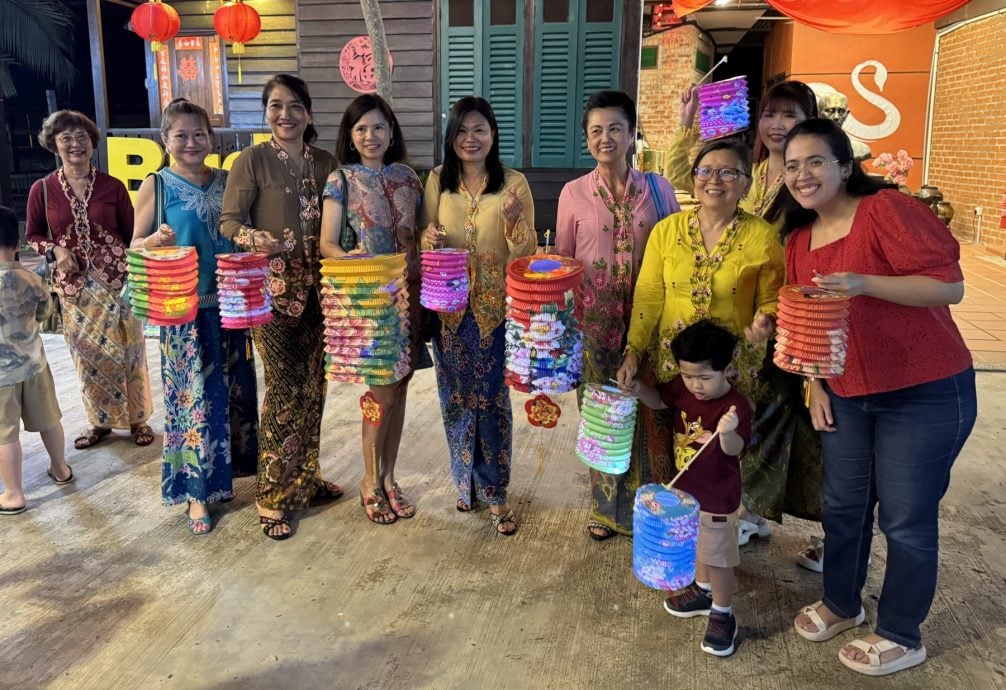 大马侨生公会：首阶段开放甲出生者申请修改报生纸族裔为“峇峇娘惹”