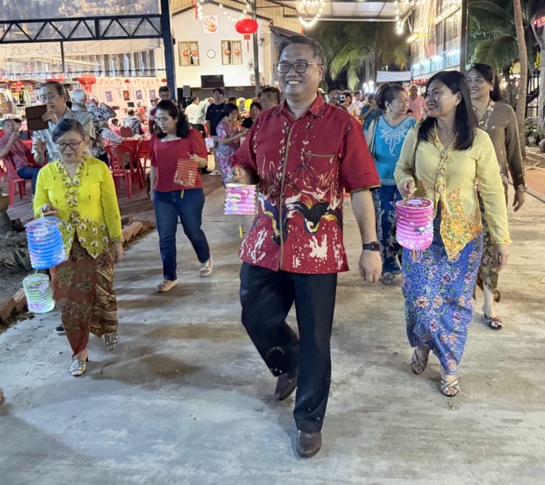 大马侨生公会：首阶段开放甲出生者申请修改报生纸族裔为“峇峇娘惹”