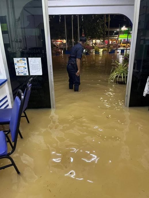 太平12小时长命雨大水灾 数百民宅受灾居民疏散 