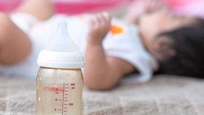 婆婆怒斥“母乳害出自闭症” 媳妇:你没生过懂什么