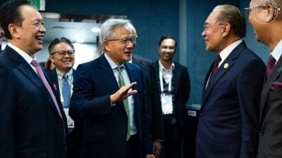 安华与黄仁勋杨肃宏会谈  “我国自主AI议程重大进展”