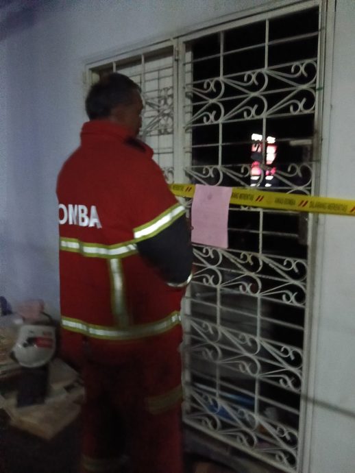 安邦一住家起火  邻居及时用水喉灭火