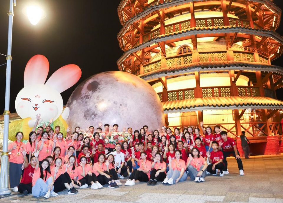 安顺中秋园游会实现改革 吴家良:青年推动传统更具生命力