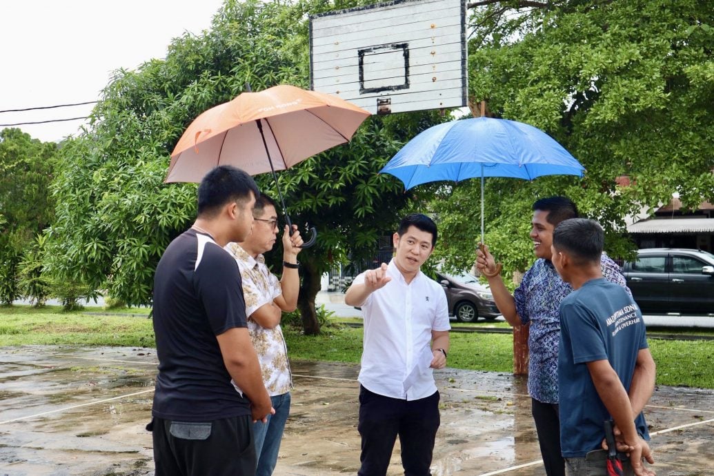 实兆远青翠花园篮球场获倪可汉拨款翻新 黄天荣:逐步落实“村美区活民安康”理念