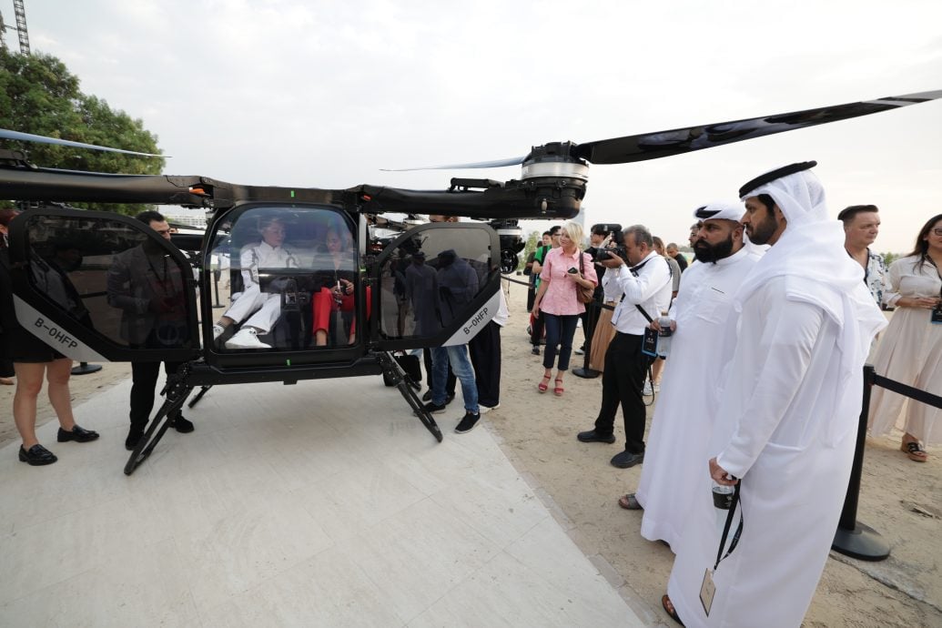 小鹏飞行车在迪拜首飞
