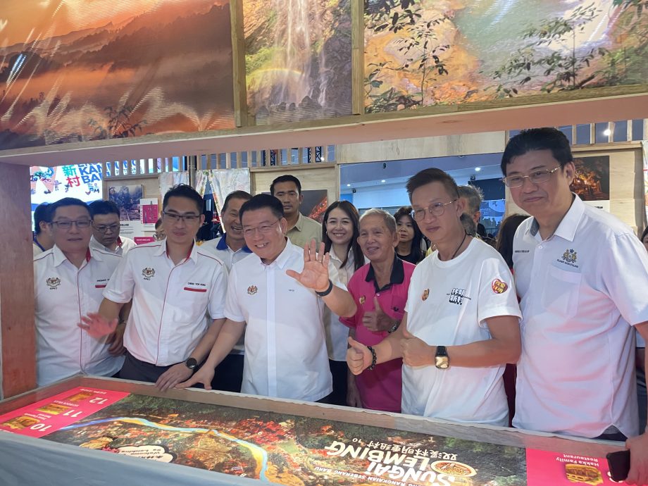 已签发 全国:东南亚首位领导人共乘美总统专车 倪可敏:马来西亚成国际瞩目焦点