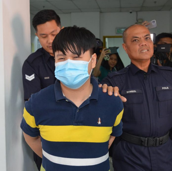 已签发 全国:新闻:梁文胜再涉猥亵儿童罪 | 法庭:被告需在精神病院排期接受检查