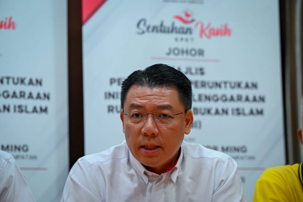 已签发 全国:马华领导层指示柔州马华村长杯葛房屋部汇报会 倪可敏:不配合后果自负