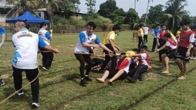 善心美事〡“收金哥”事业小成念恩 包办运动会回馈母校
